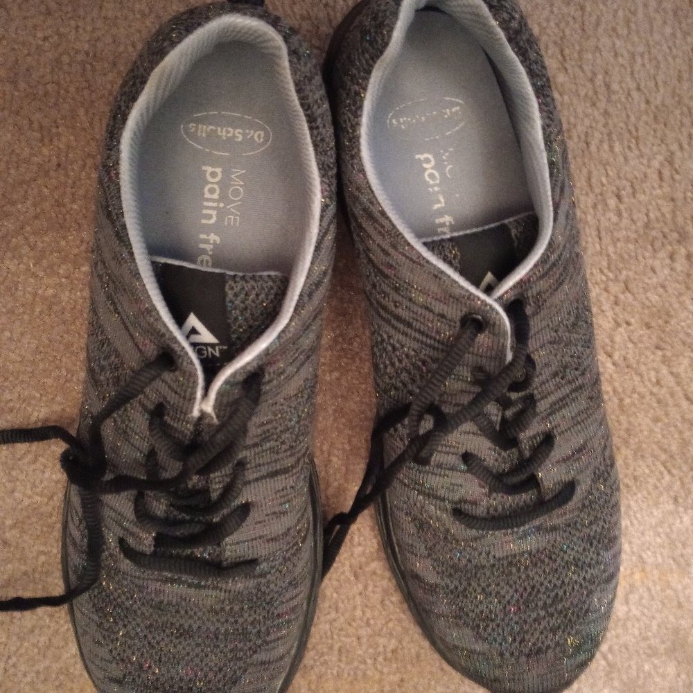 Women's shoes